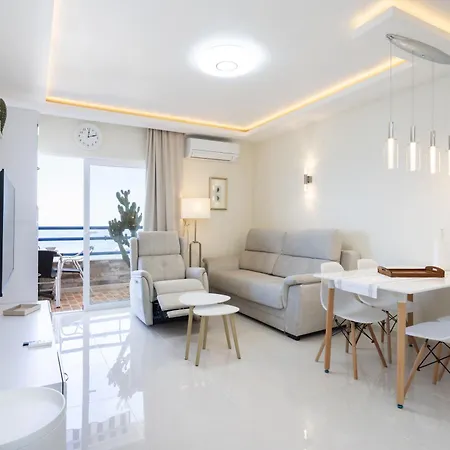 Appartamento Luxurioese Mit Meerblick With Heated Pool In Playa Paraiso Costa Adeje (Tenerife)