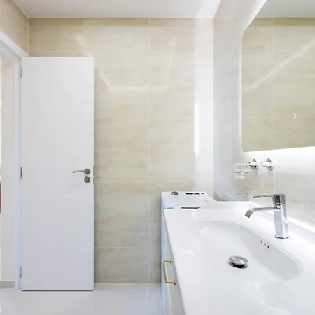 Appartamento Luxurioese Mit Meerblick With Heated Pool In Playa Paraiso