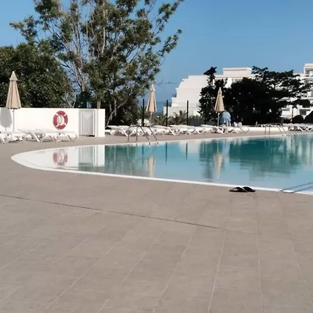 Luxurioese Mit Meerblick With Heated Pool In Playa Paraiso 아데제