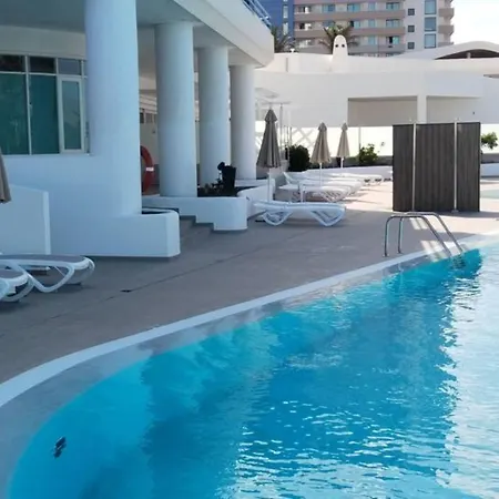 Luxurioese Mit Meerblick With Heated Pool In Playa Paraiso 아파트